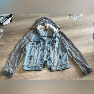 American Eagle women's light wash hooded sweater denim jean jacket.